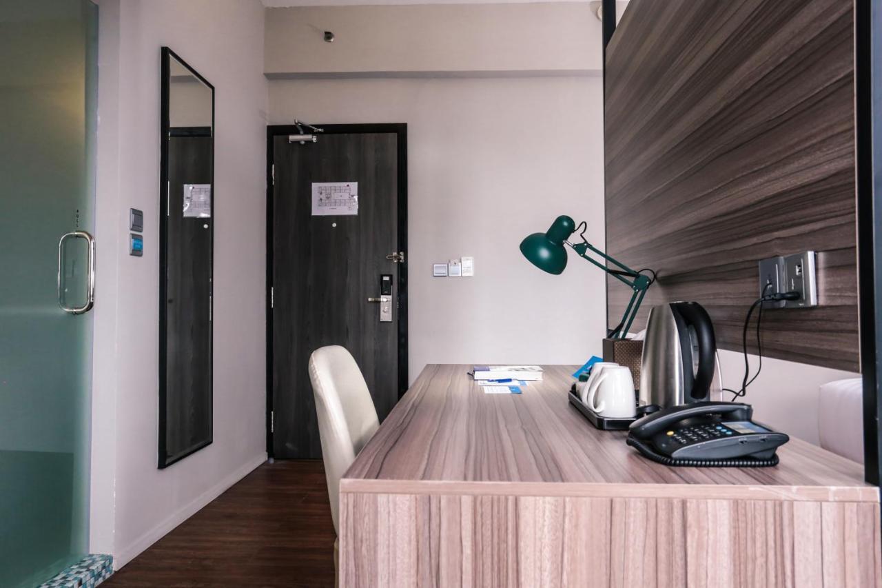 Days Hotel & Suites By Wyndham Kl - Chan Sow Lin Mrt Or Lrt Κουάλα Λουμπούρ Εξωτερικό φωτογραφία