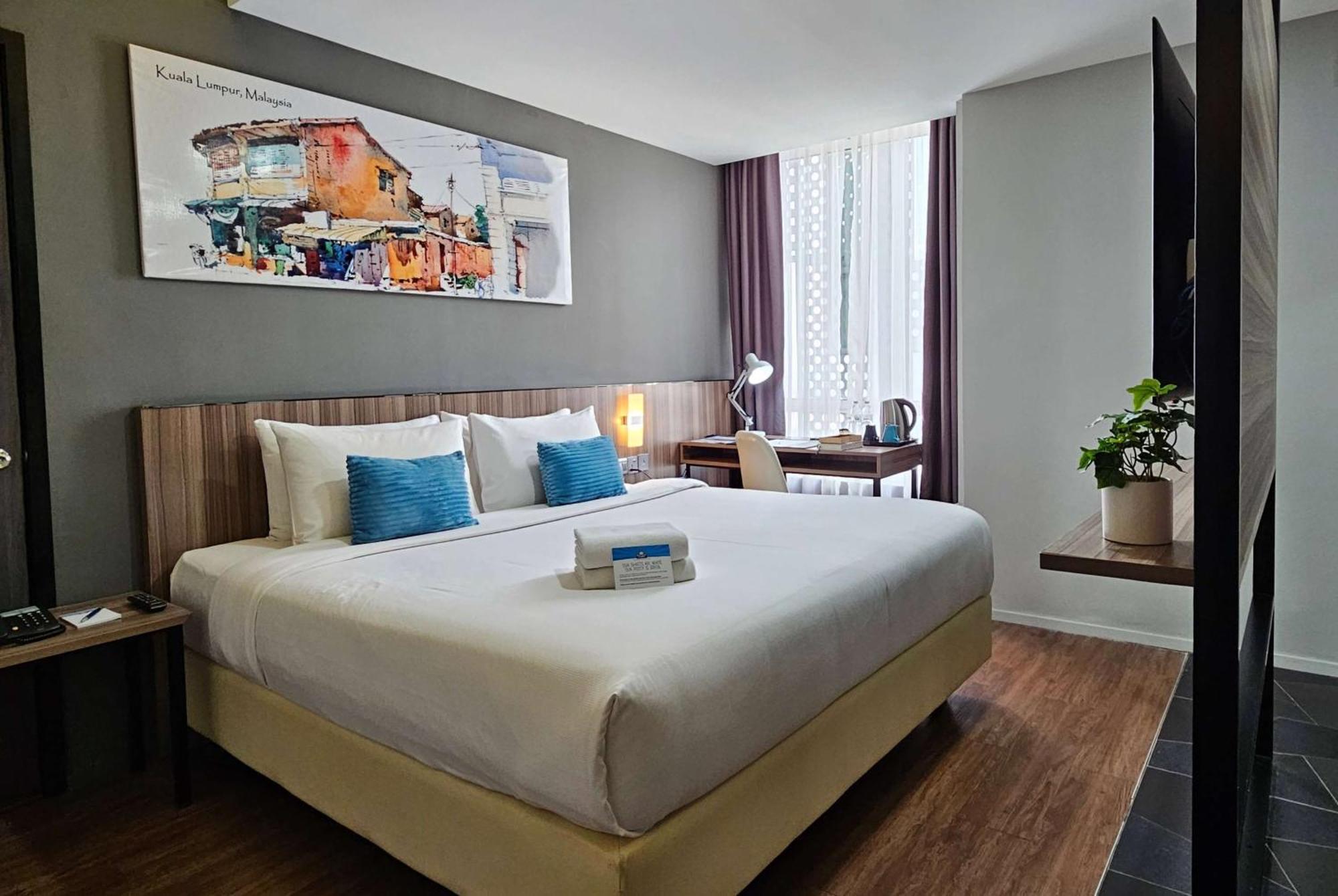 Days Hotel & Suites By Wyndham Kl - Chan Sow Lin Mrt Or Lrt Κουάλα Λουμπούρ Εξωτερικό φωτογραφία